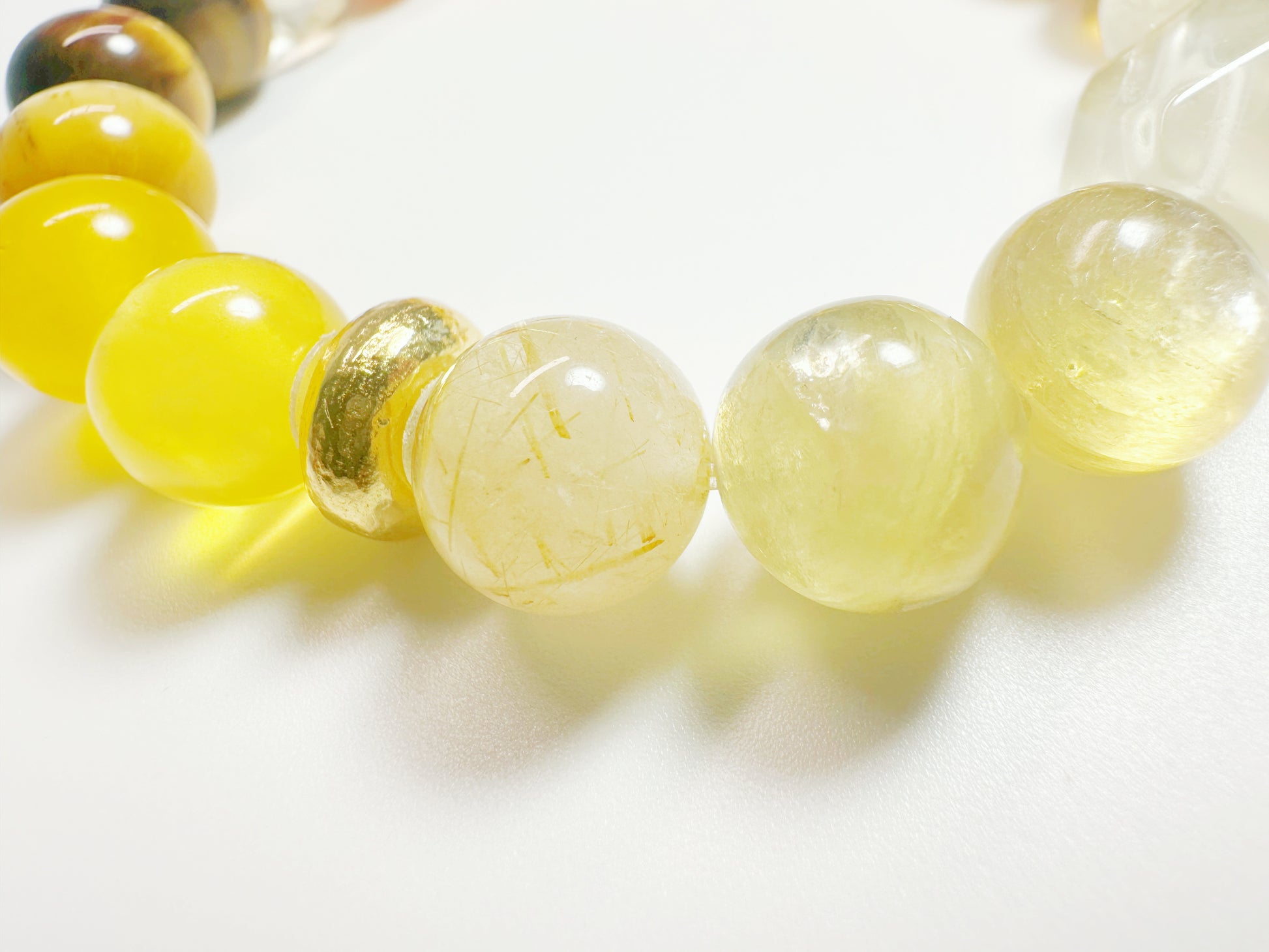 The Qiàn(倩) – Handcrafted, Silver & Crystal Bracelet
