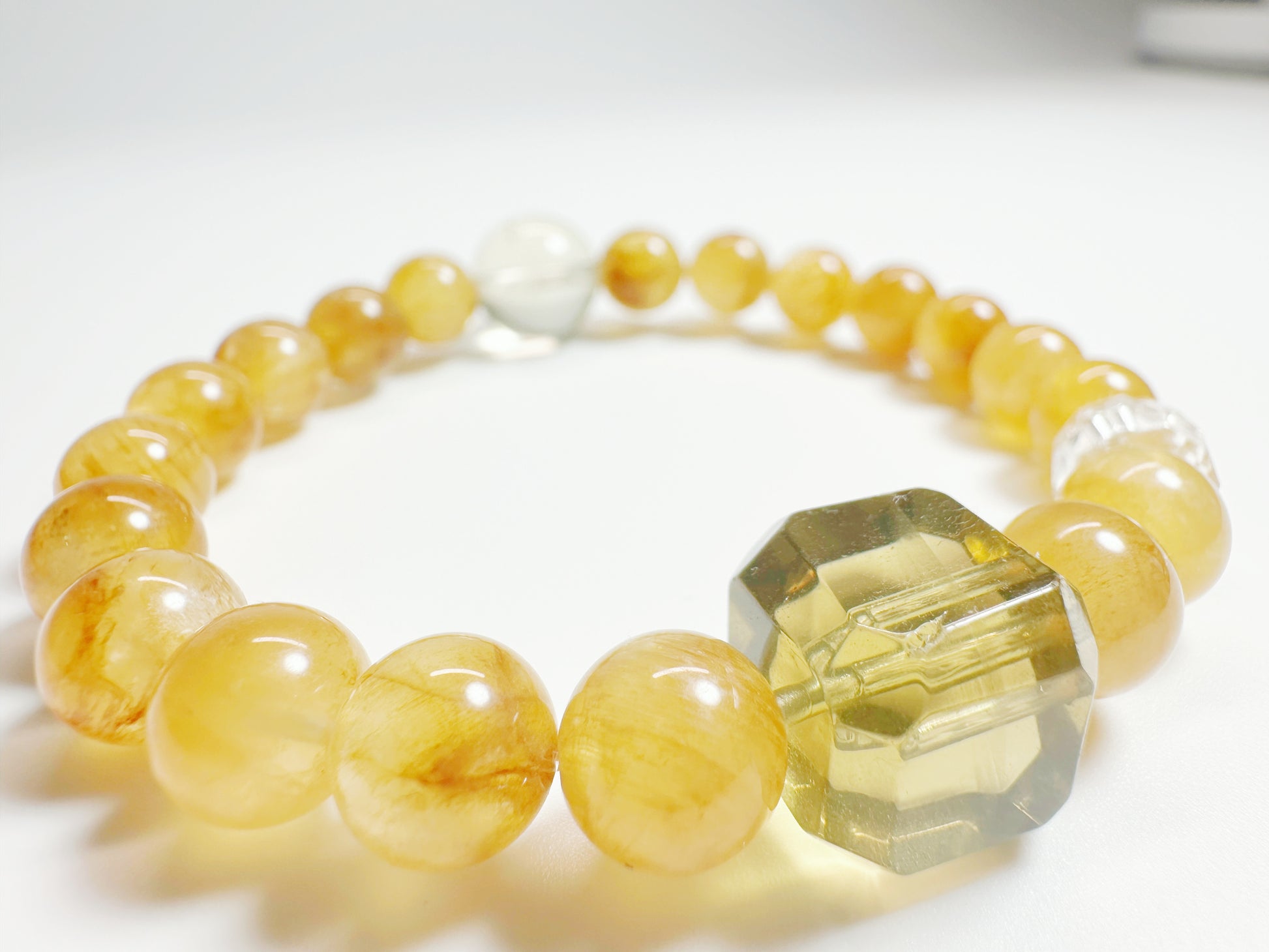 The Jīn(金) – Handcrafted, Crystal Bracelet