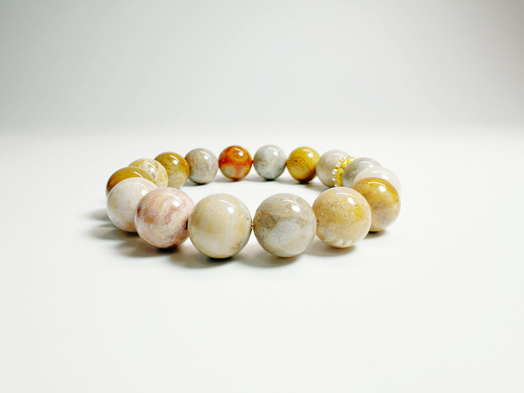 The Měi(美) – Handcrafted, Coral Bracelet