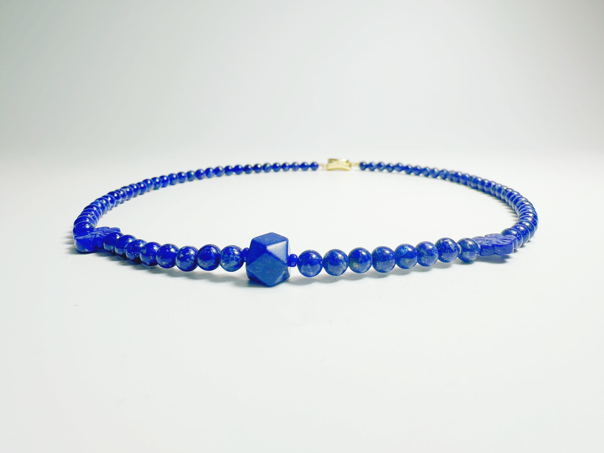The Diàn(靛) – Handcrafted, Kyanite Necklace