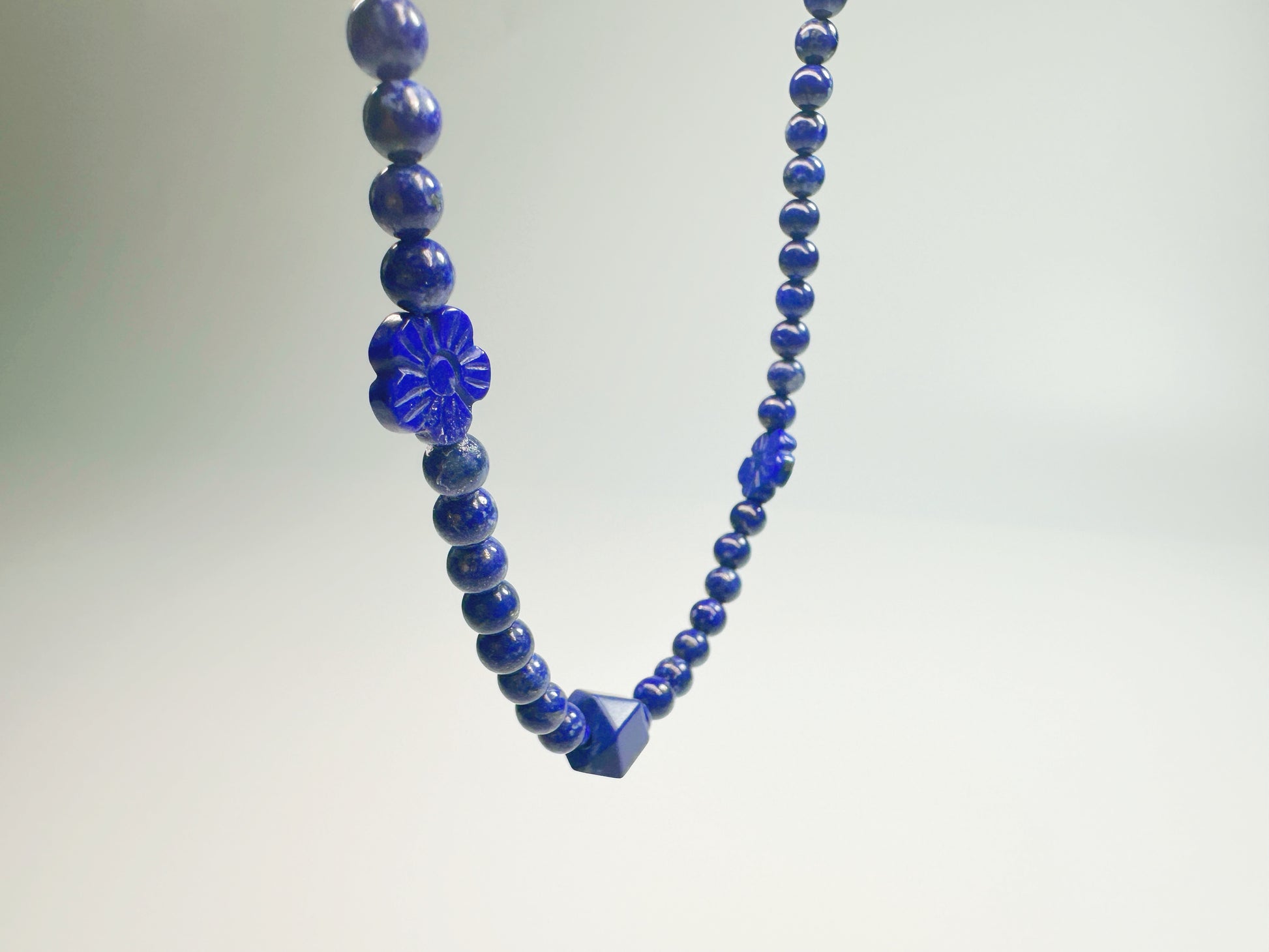 The Diàn(靛) – Handcrafted, Kyanite Necklace