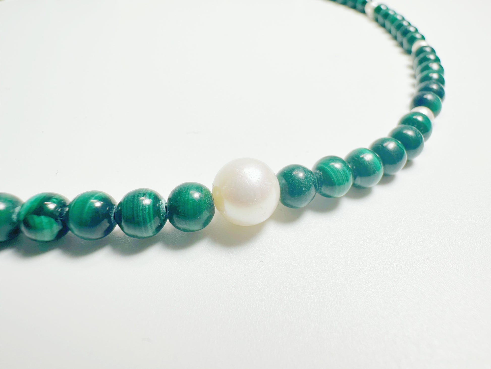 The Bì(碧) – Handcrafted, Pearl & Malachite Necklace