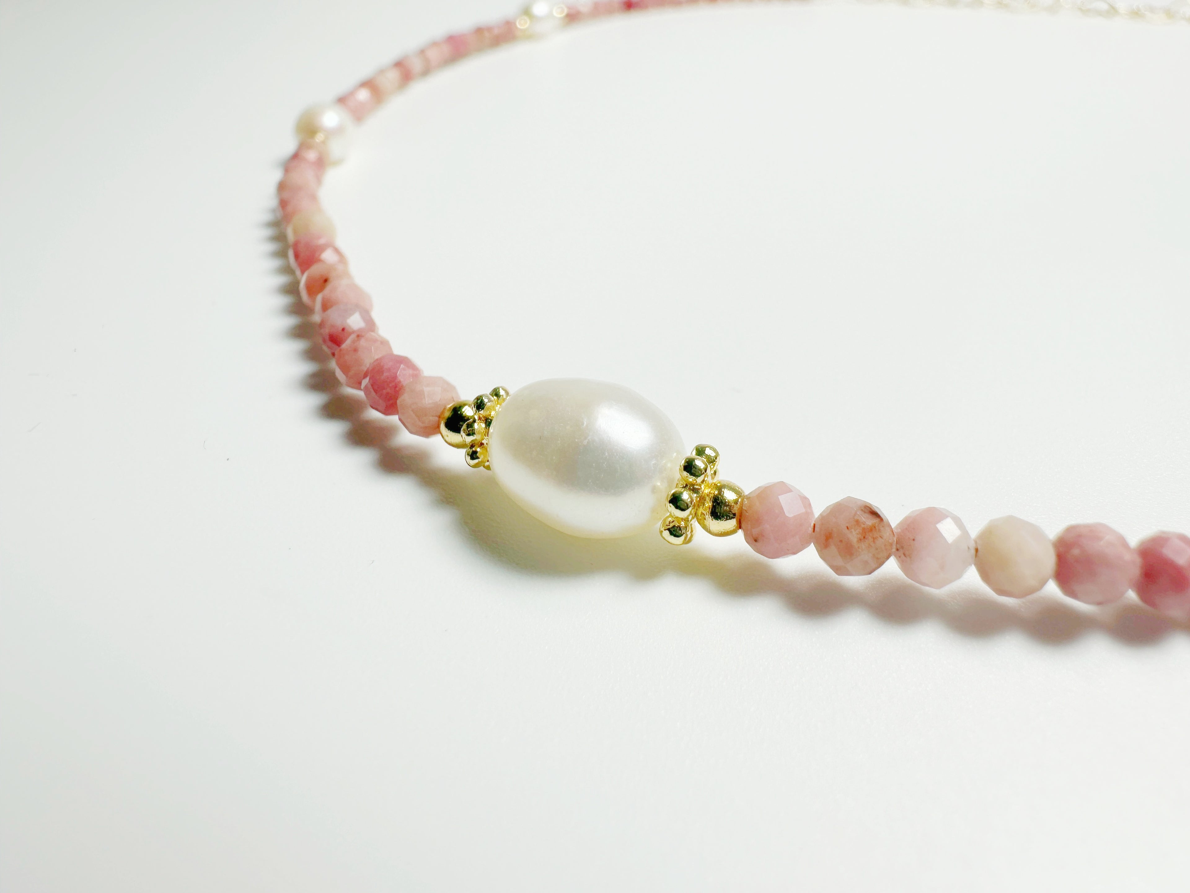 Feng Shui rose imperiale necklace with rose quartz and gold - metaphysical love jewelry.