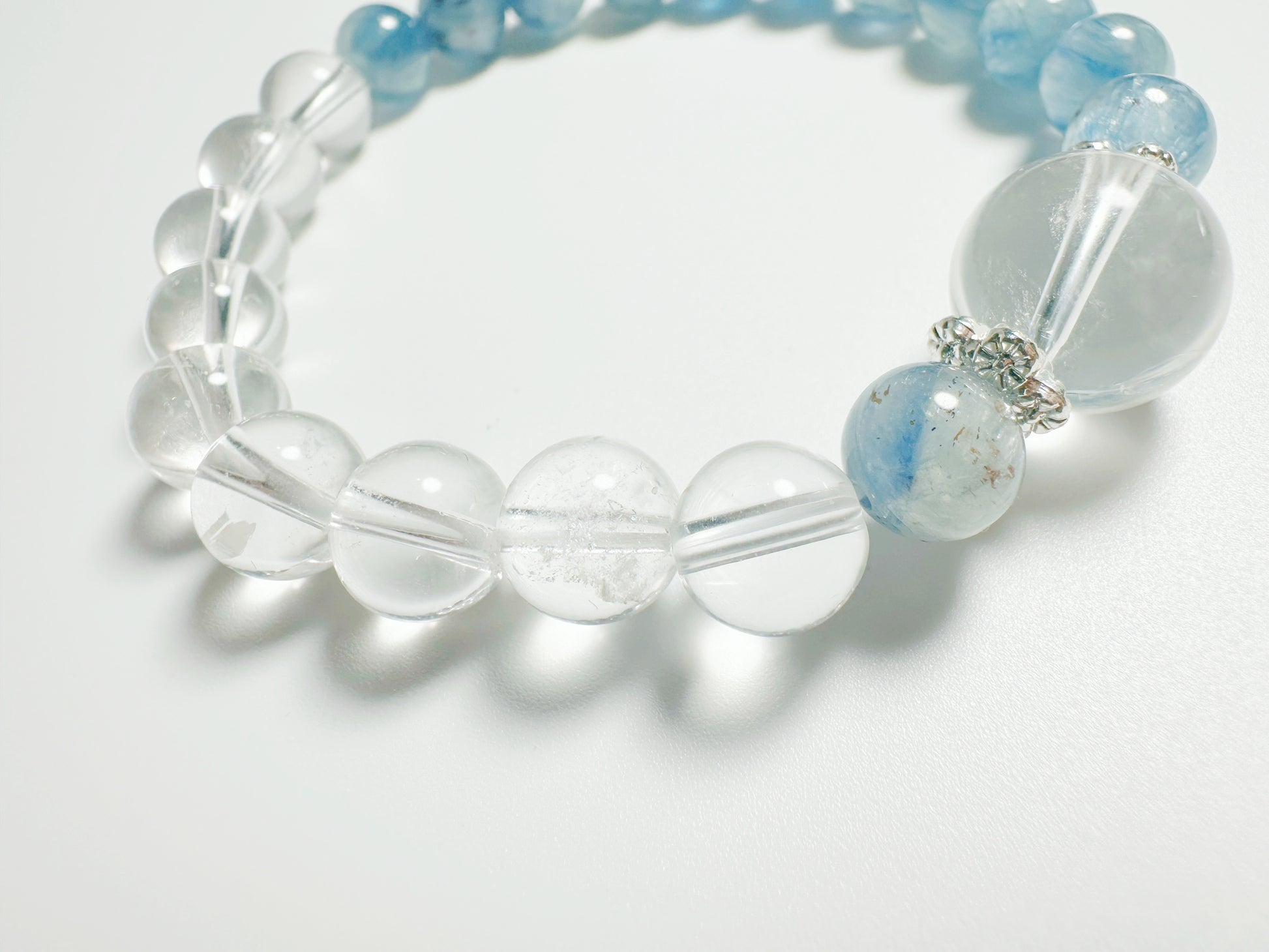 The Lán(兰) – Handcrafted, Kyanite & Clear Quartz Bracelet