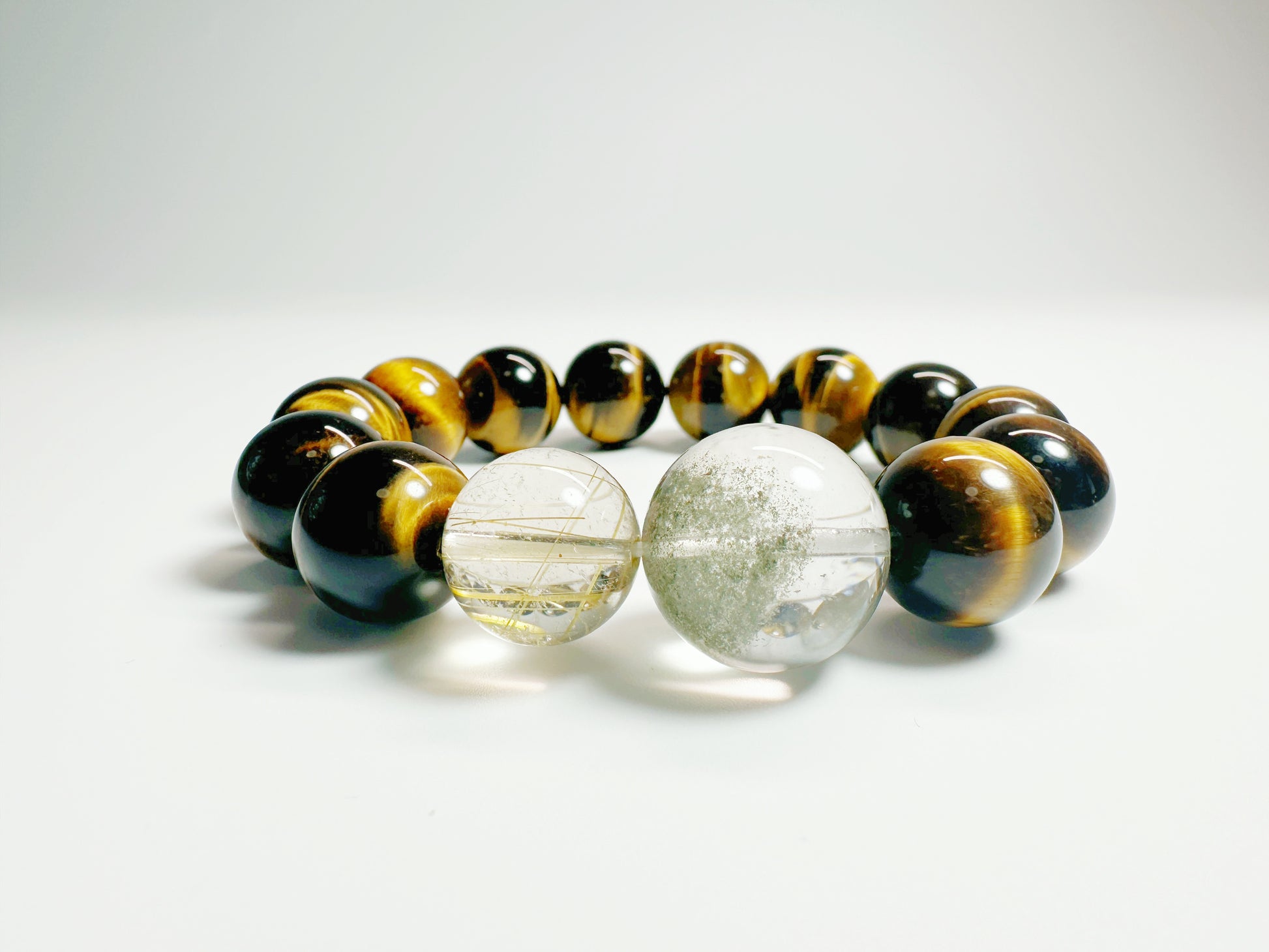 The Yuè(月) – Handcrafted, Crystal Bracelet