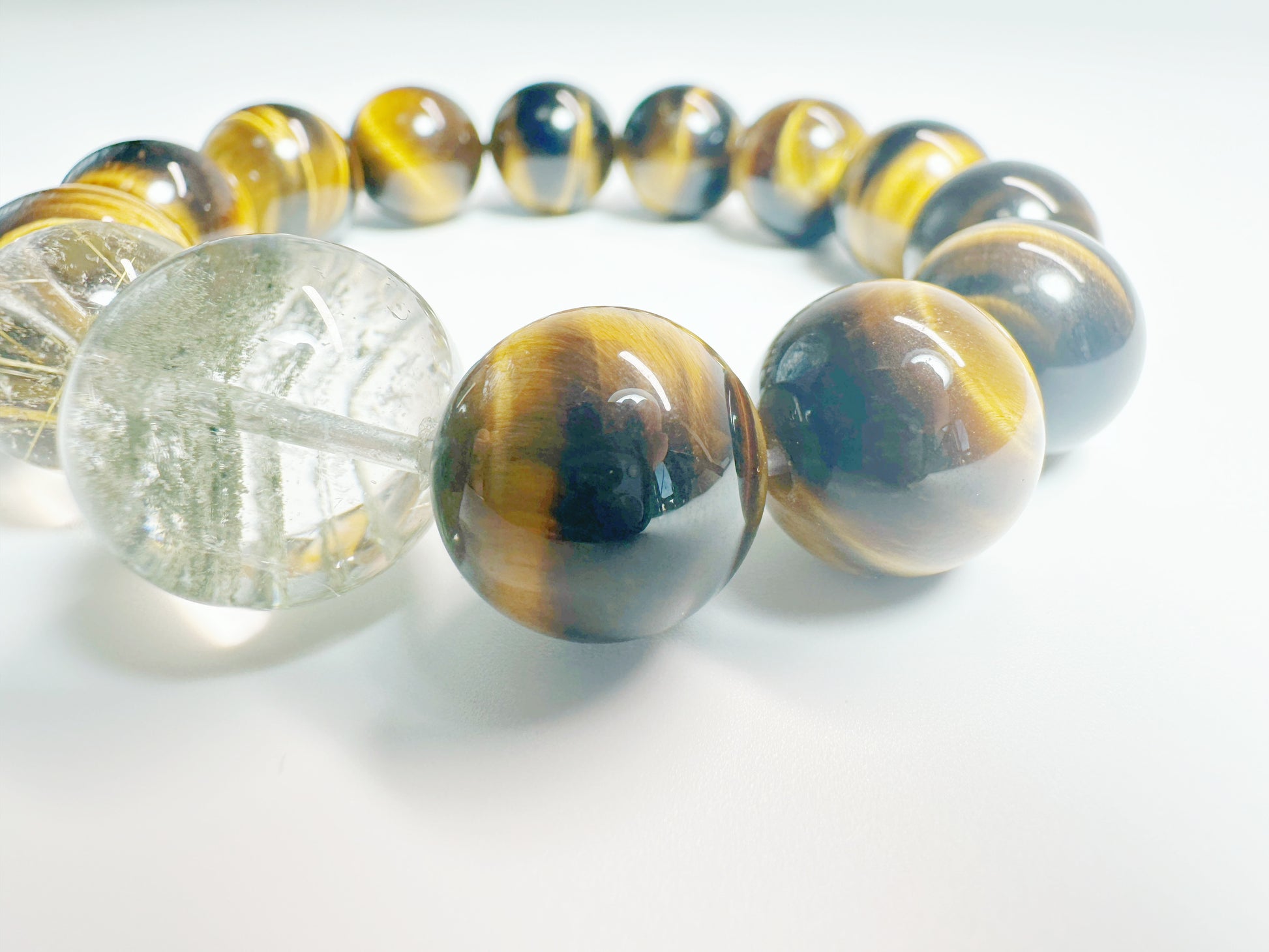 The Yuè(月) – Handcrafted, Crystal Bracelet