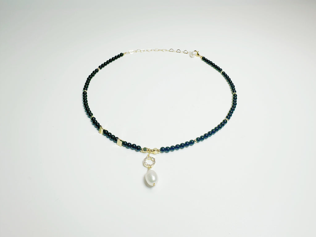 The Jìng(静) – Handcrafted, Pearl & Onyx Necklace
